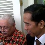 Gubernur DKI Jakarta Joko Widodo menerima Duta Besar Palestina untuk Indonesia Fariz N Mehdawi, di - Fariz-Mehdawi-dan-jokowi-150x150