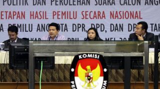 Rapat Pleno KPU menetapkan hasil pemilu nasional 2014, Jumat (9/5) - (Foto: tribunnews.com)